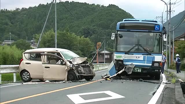 【続報】軽乗用車とバスの正面衝突事故 乗用車運転の女性が死亡 乗客21人のうち2人負傷の模様（鳥取） Tskさんいん中央テレビ Goo ニュース