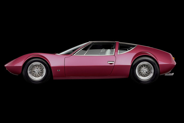 スイス製 超高級車 モンテヴェルディ MONTEVERDI 大判カタログ②