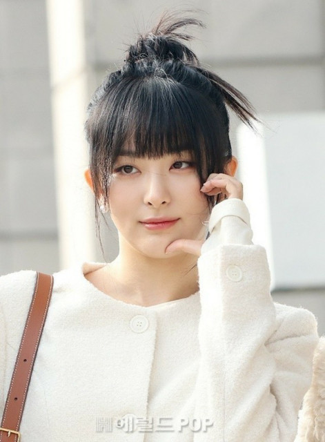 「Red Velvet」スルギ、きょう（13日）から初のフィルム写真展開催(WoW!Korea) - goo ニュース