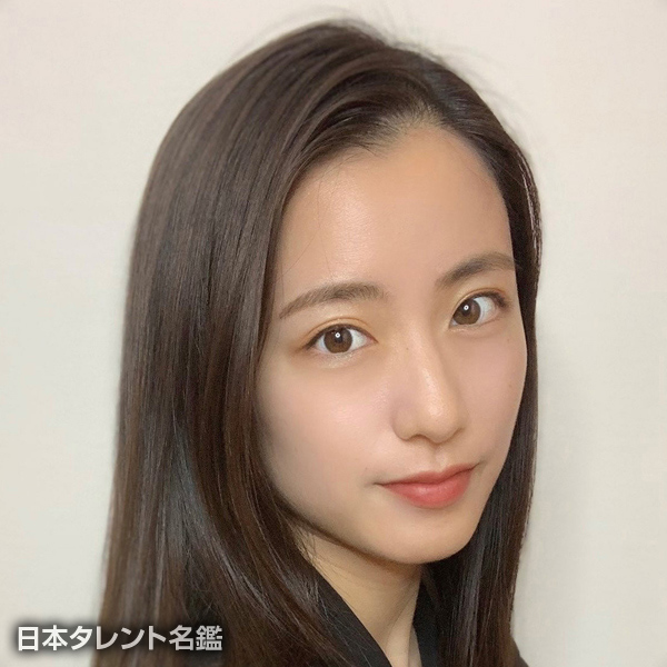 えのきさりな